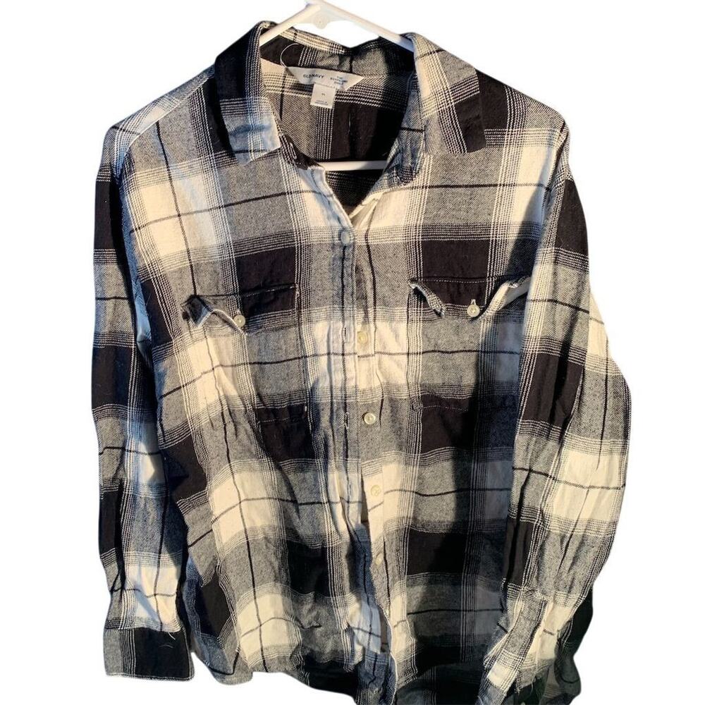 Old Navy Women's Plaid Flannel Button-Up Shirt Black Size M